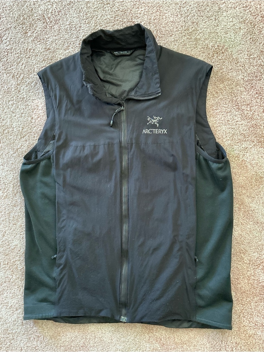 Arc'teryx Men’s Atom Black Softshell Vest size medium